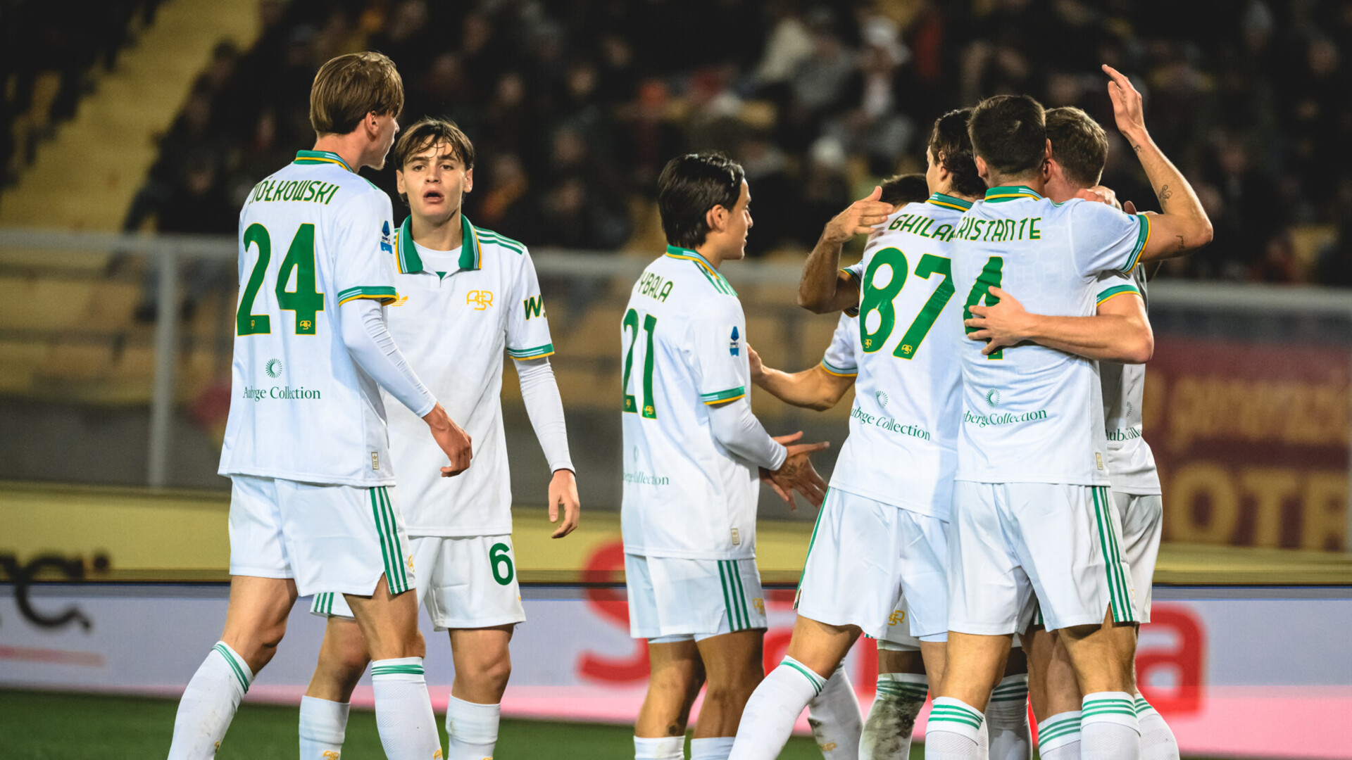 «Рома» в гостях победила «Лечче» в матче чемпионата Италии