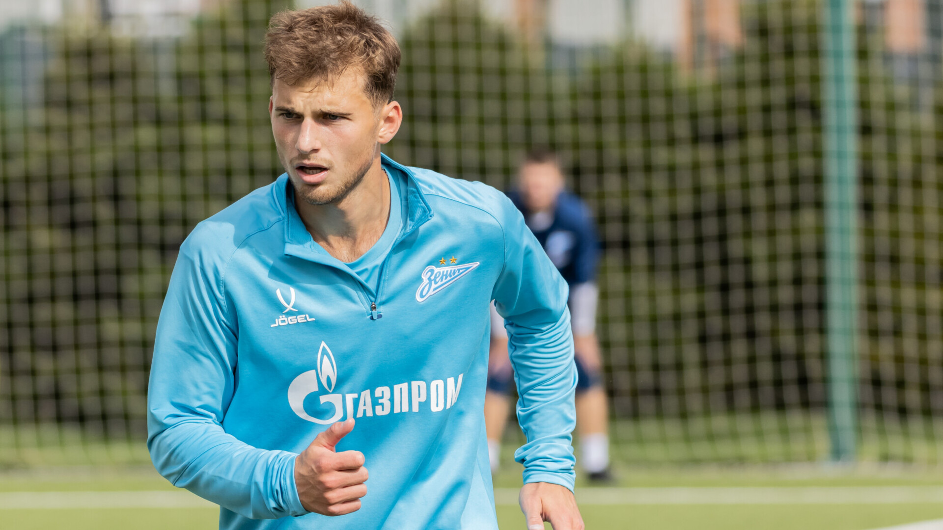 Полузащитник Столбов перешел из «Зенита» в «Крылья Советов»